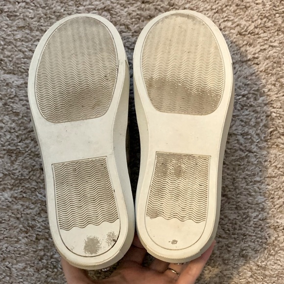 Steve Madden Pewter Slip-ons - Picture 4 of 6